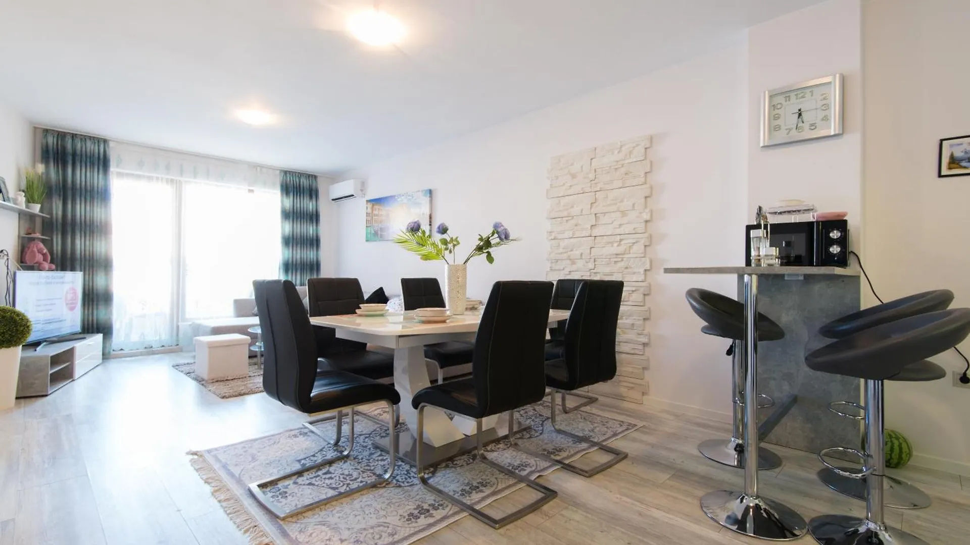 La Mer Luxury Apartments Golden Sands